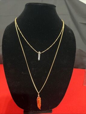 Gold-Tone Layered Feather Pendant Necklace with Pink Feather
